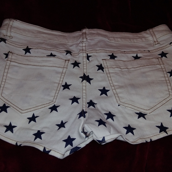 Beautiful Red White And Blue Stars And Stripes For - Picture 5 of 5